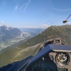 Flugwegposition um 16:15:45: Aufgenommen in der Nähe von Gemeinde Oberhofen im Inntal, Oberhofen im Inntal, Österreich in 1907 Meter